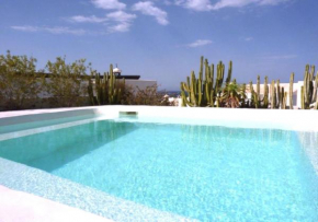 Villa Mare Bella Chao sea view private heated solar pool AC